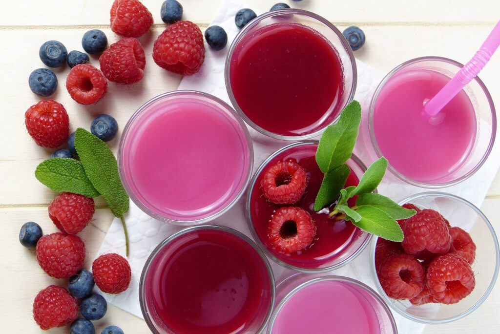 smoothies berries nutrition 3176371